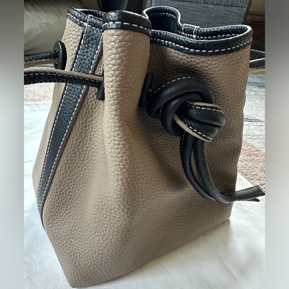 VASIC bag only worn once